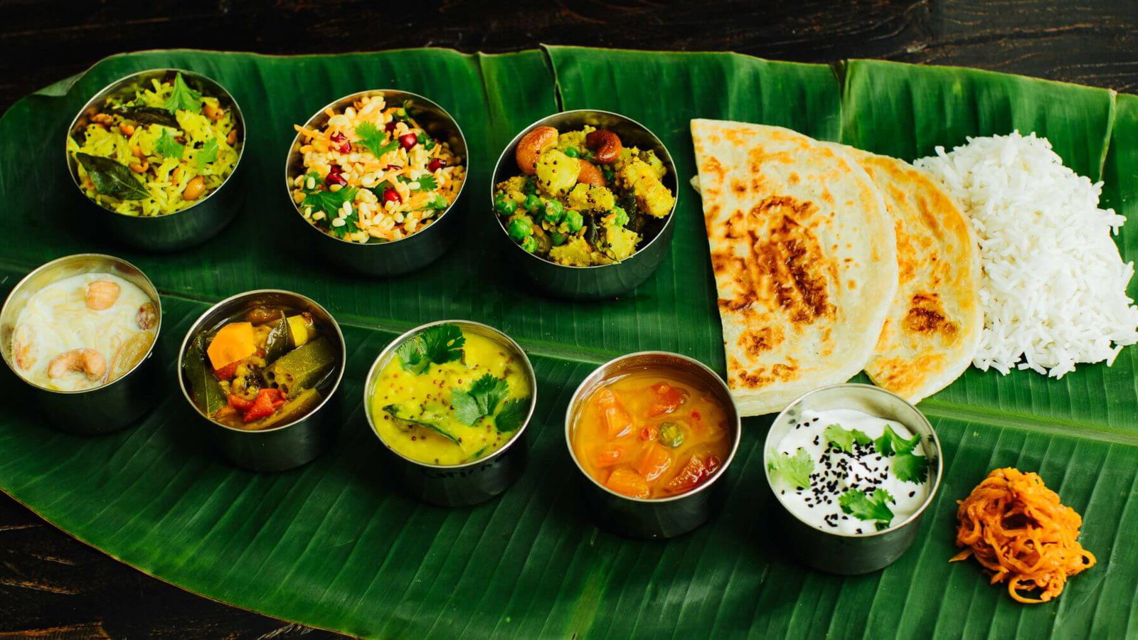 Image of Südindisches Thali auf dem Bananenblatt
