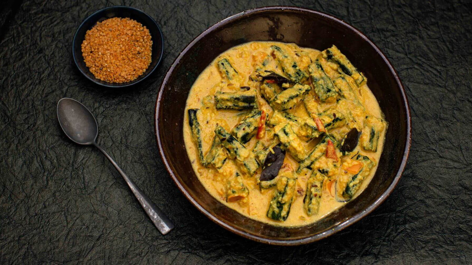 Image of Okra-Pachadi mit Kokosnuss aus Südindien
