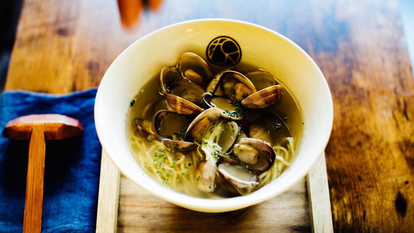 Image of Ramen mit Venusmuscheln