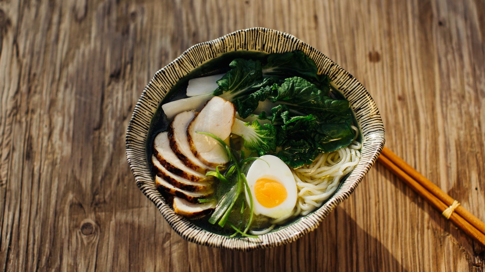 Image of Shio-Ramen mit Miso-Huhn