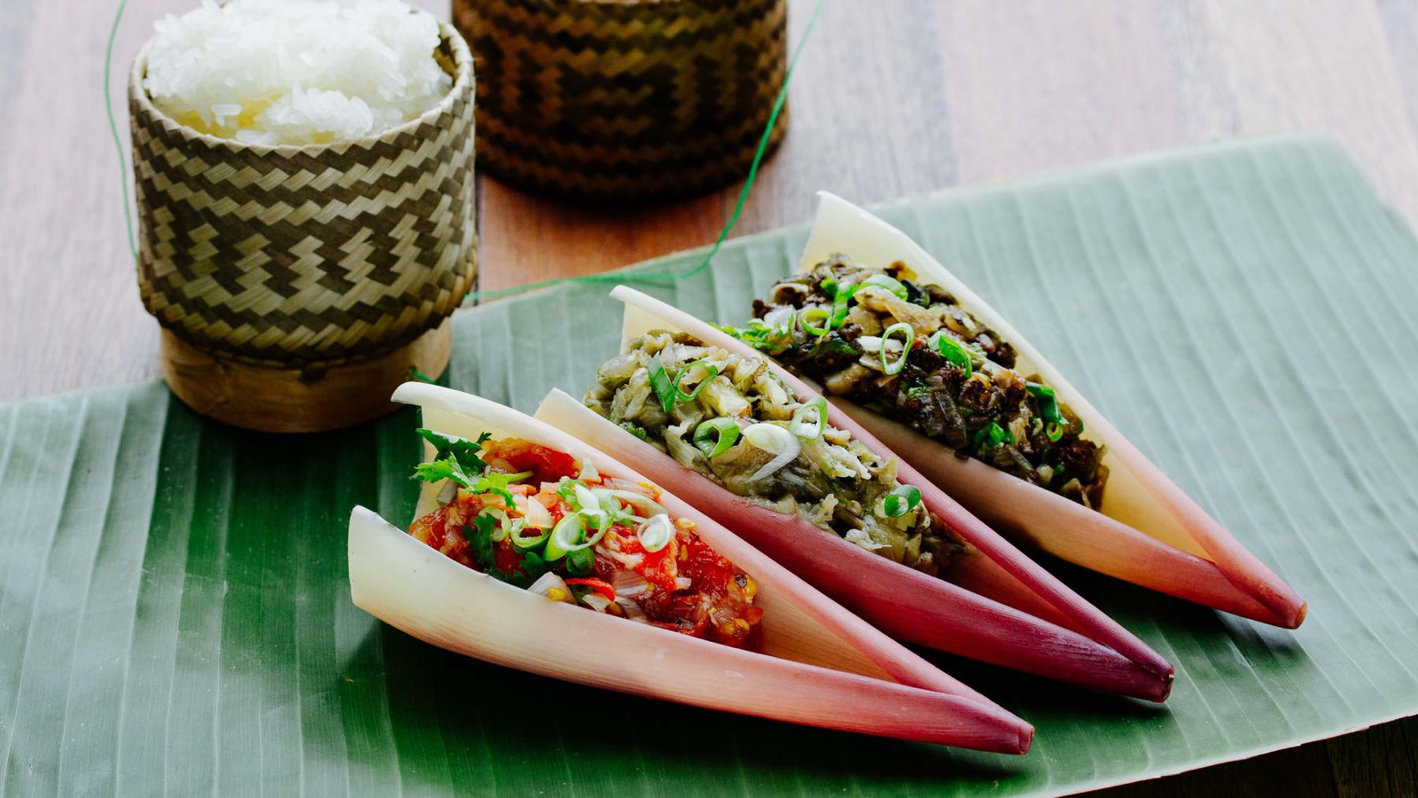 Image of Dip aus gegrillten Tomaten, Knoblauch und Chilis - Jeow Mak Len