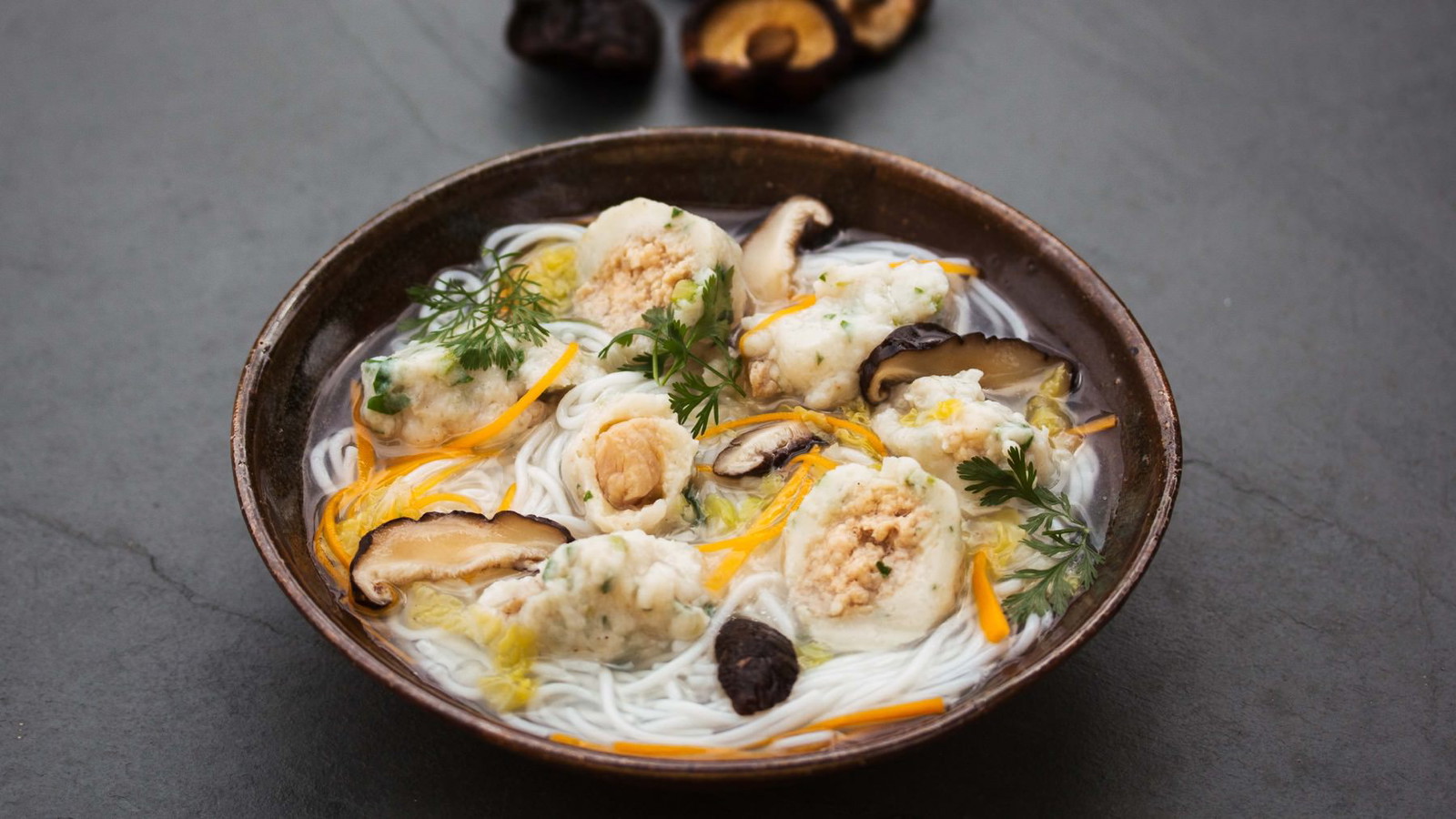 Image of Nudelsuppe mit Fisch-Nocken - Yu Rou Geng Mian Tang