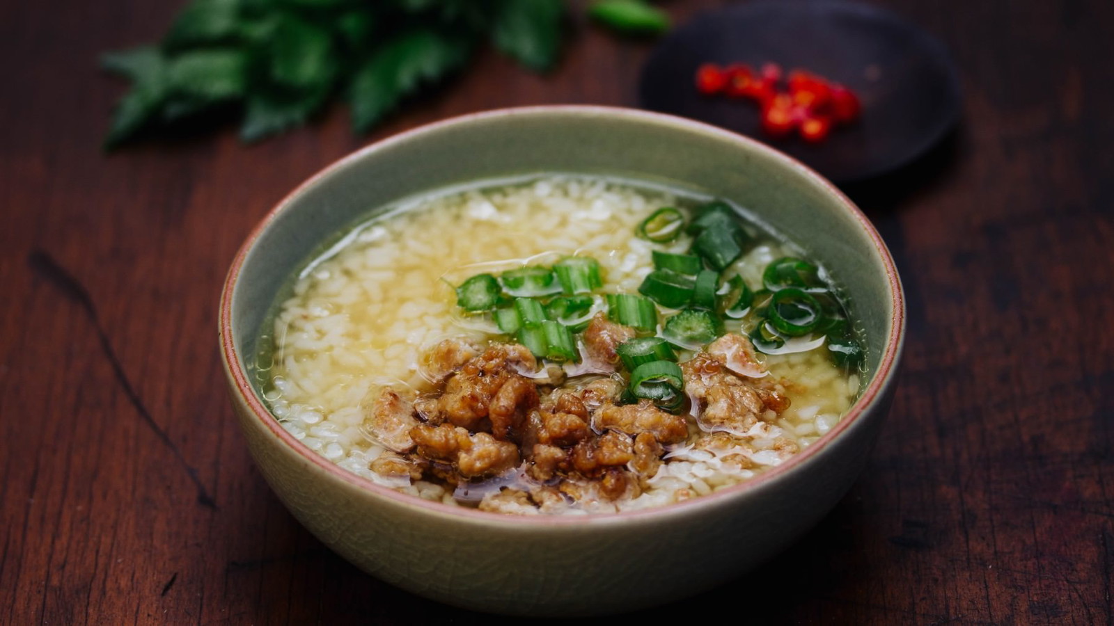 Image of Thai-Reissuppe mit Schweinefleischbällchen - Khao Tom Gap