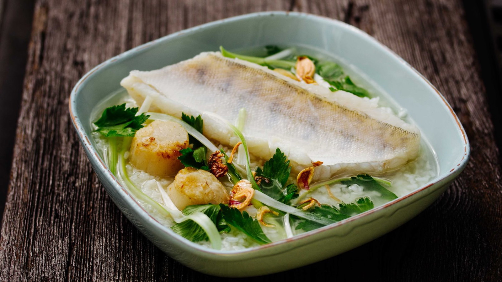 Image of Reissuppe mit Wolfsbarsch - Khao Tom Pla