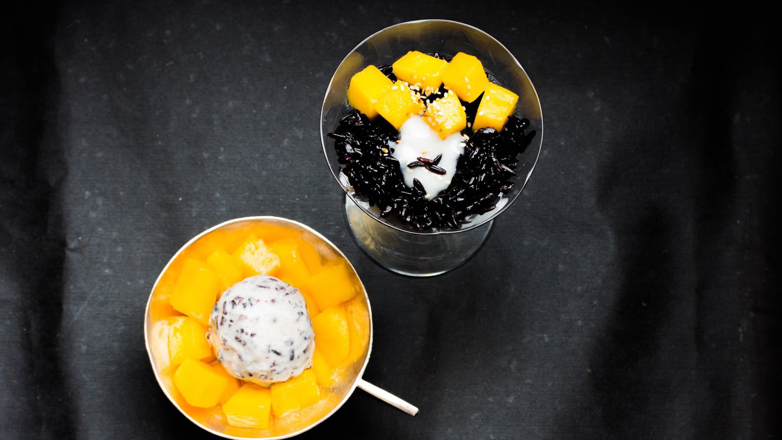 Image of Schwarzer Reis mit Kokossahne und Mango