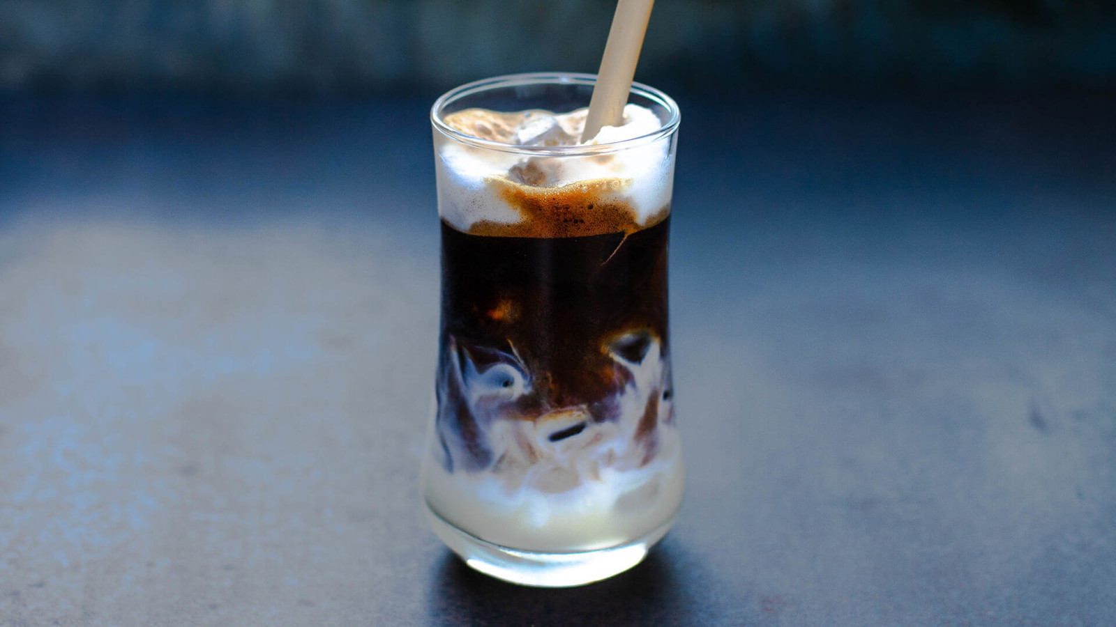 Image of Bac Xiu - Vietnamesischer Milchkaffee Saigon Stil