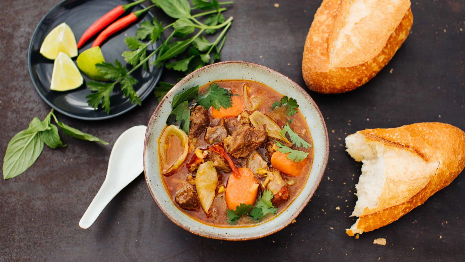 Image of Geschmortes Rind mit Zitronengras - Bo Kho
