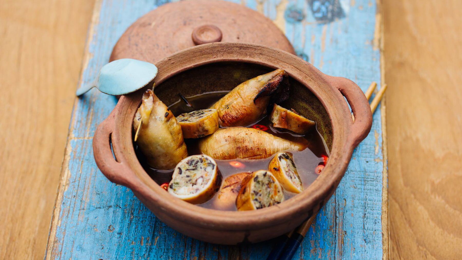 Image of Gefüllter Tintenfisch mit Garnelen und Schweinefleisch