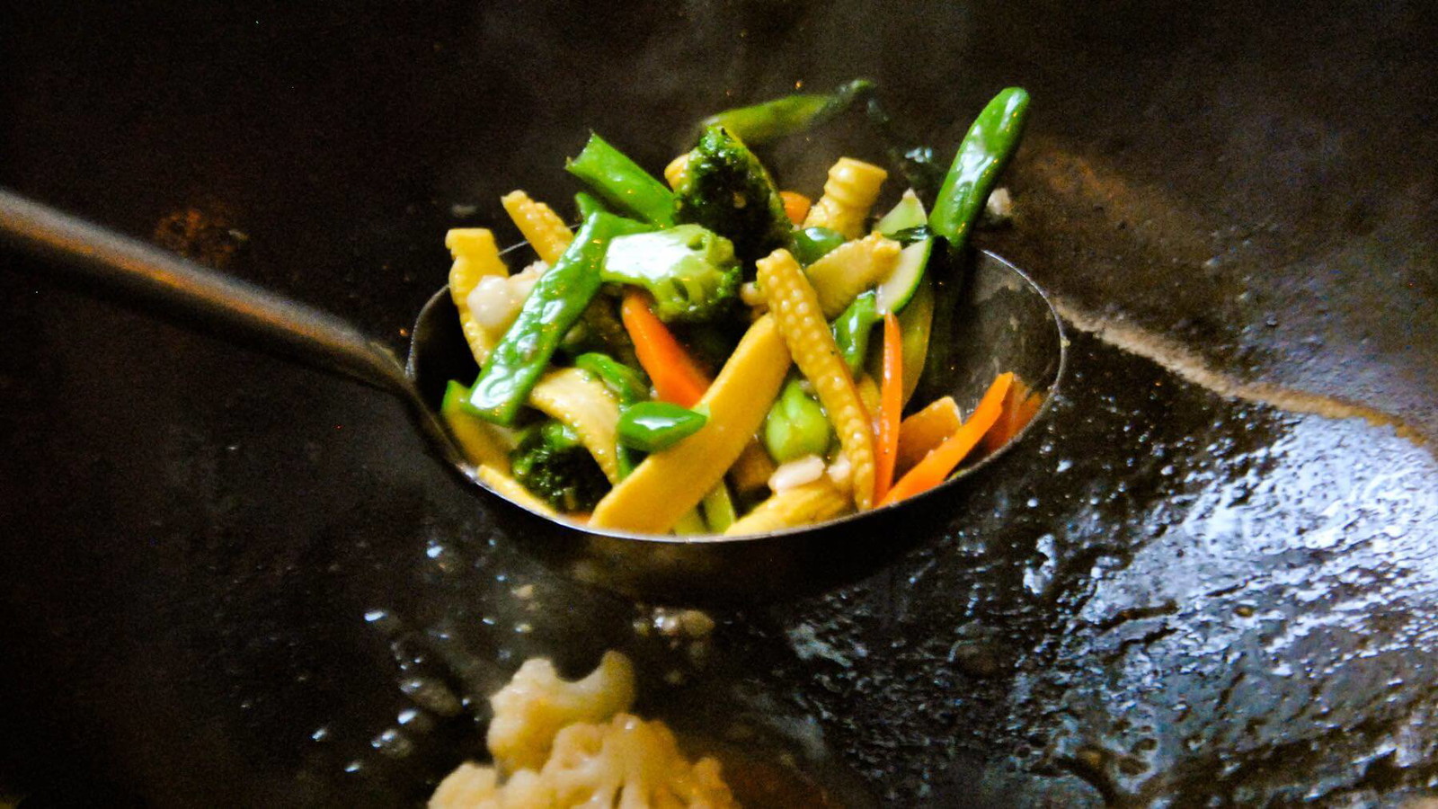 Image of Asiatisches Gemüse aus dem Wok