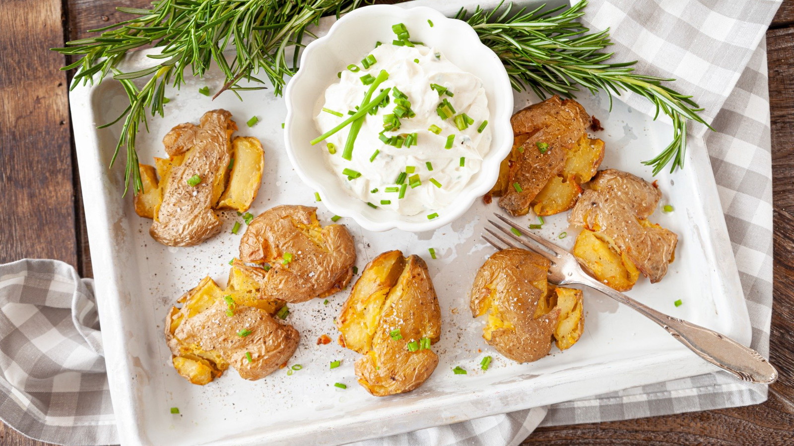 Image of Crispy Garlic Olive Oil Smashed Potatoes