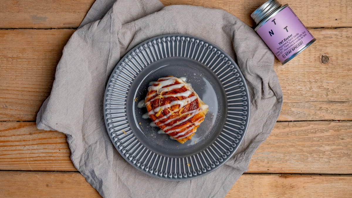 TNT Carrot Cake–Schnegge