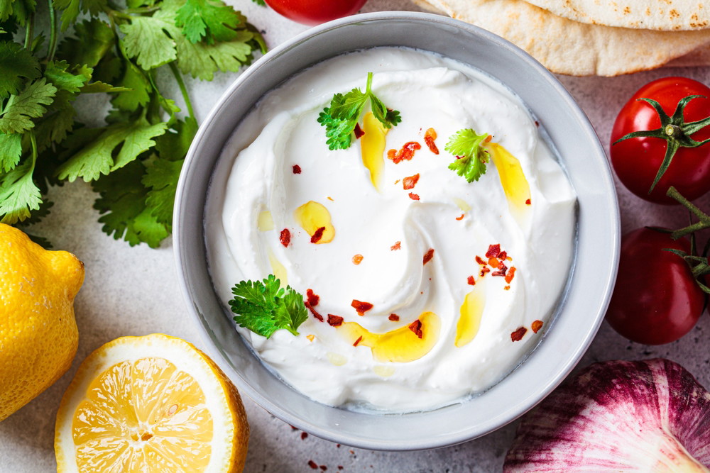 Veggies and Lemon-Garlic Whipped Feta Dip