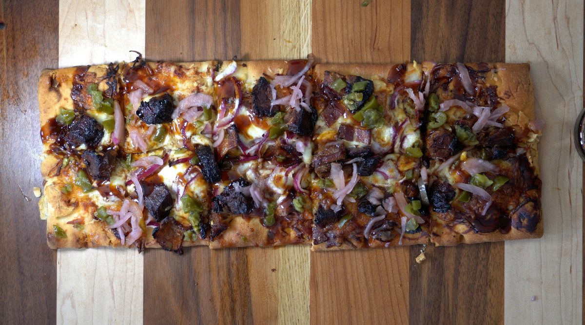 Burnt End BBQ Flatbread Pizza