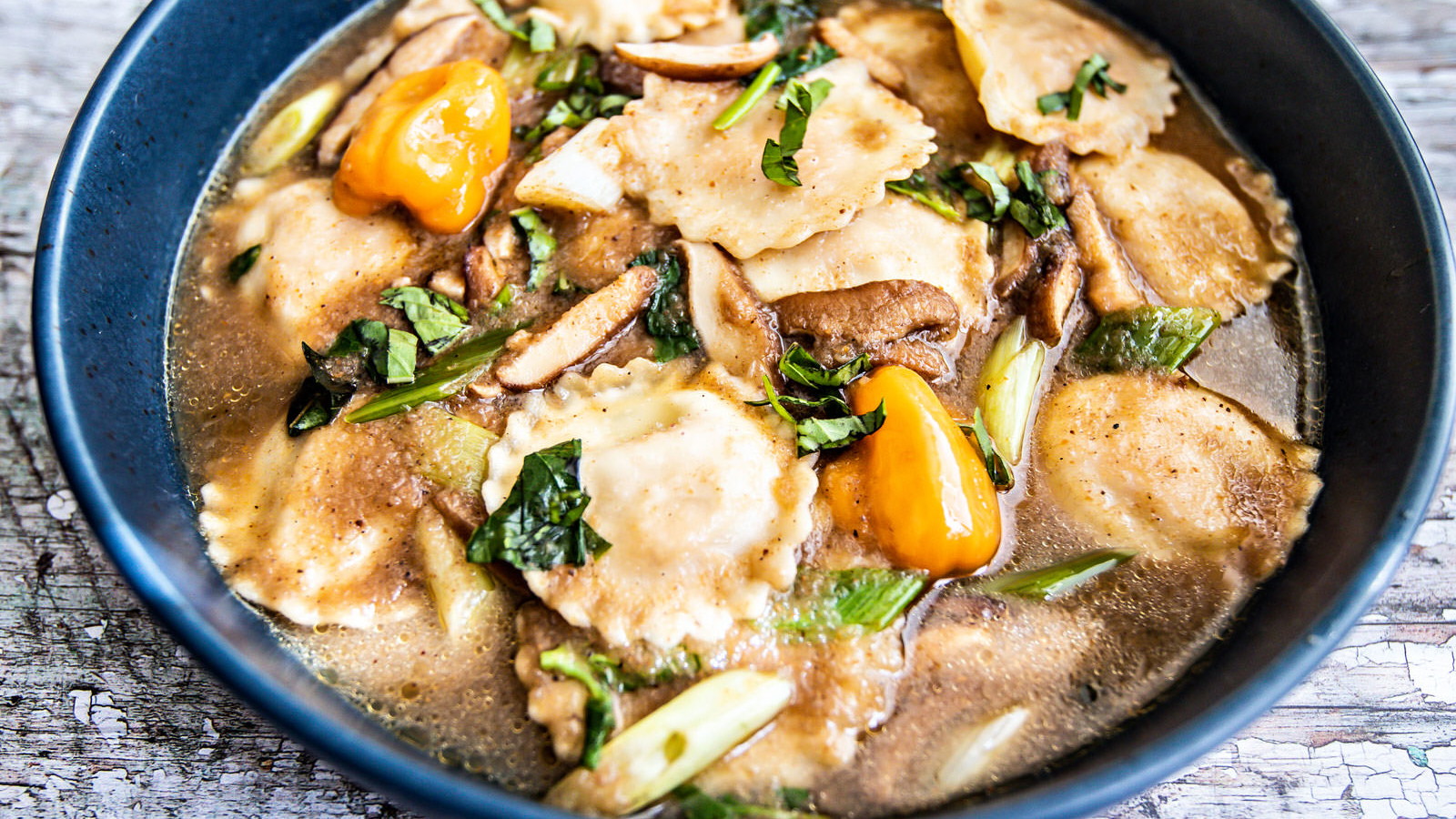 Ravioli in Nigerian pepper soup broth