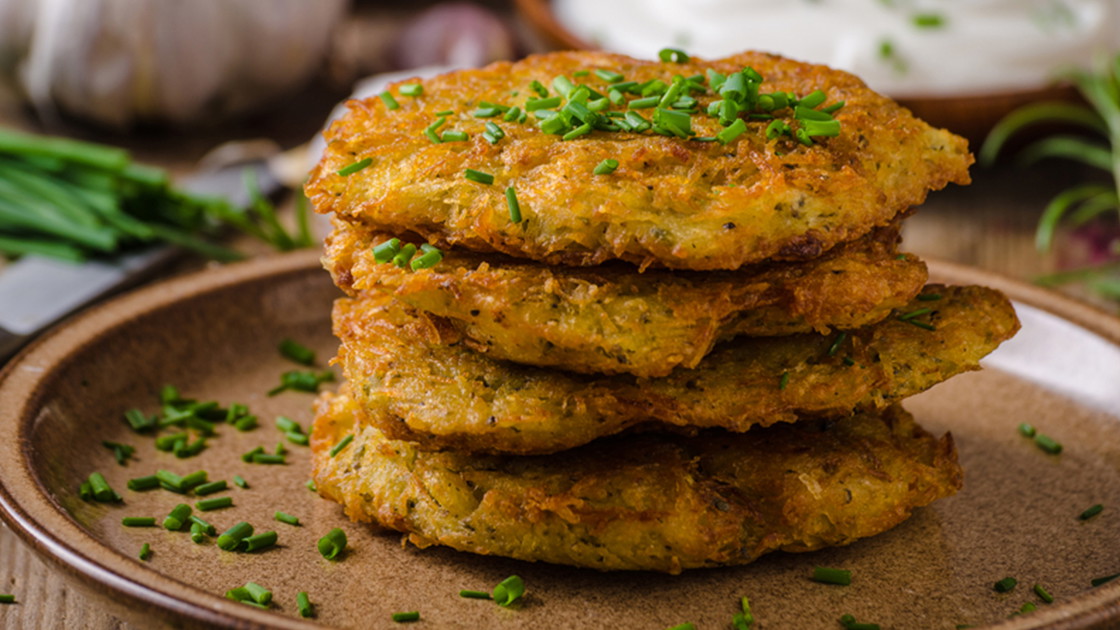 Image of Khubiz Eroog – Kuwaiti “Veins Bread” Vegetable Fritters