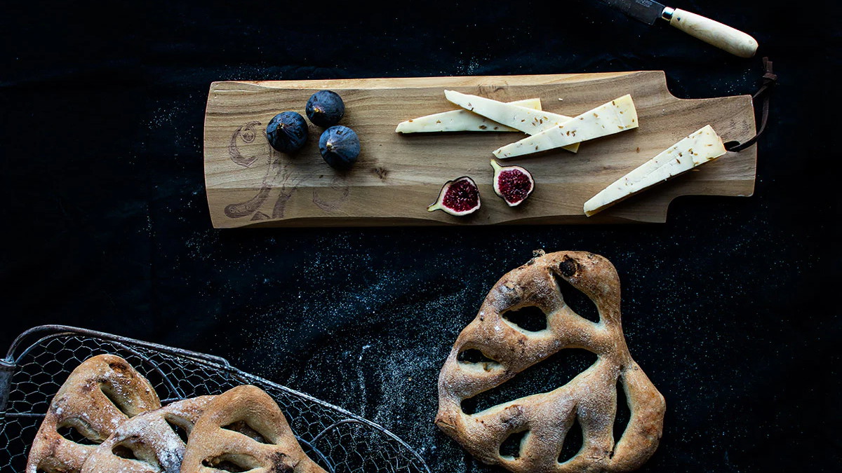 Image of Fougasse con dátiles y pistachos