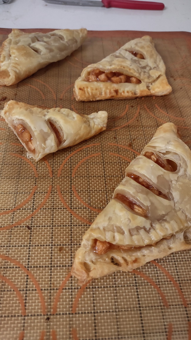 APPLE TURNOVERS