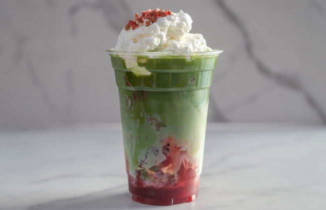 OATSIDE Strawberry Matcha Slushi