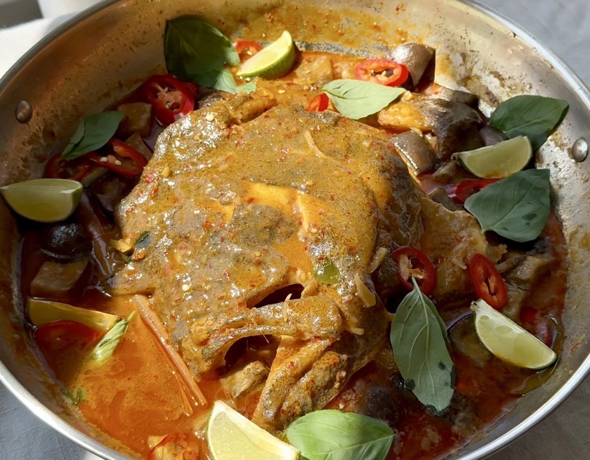 Thai Red Turbot Head Curry