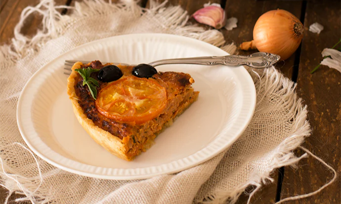 Quiche à la tomate, niçoise