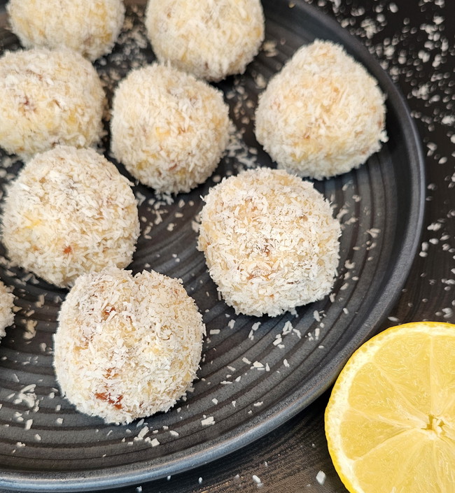 Image of Kokos-Zitronen-Energyballs 