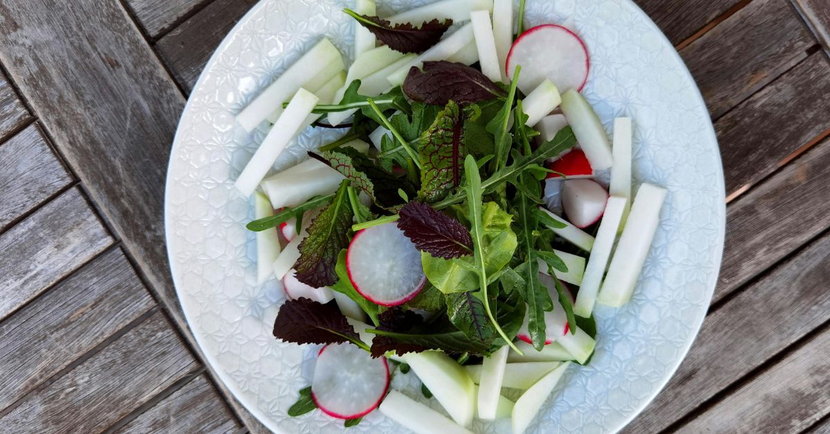 Recette de salade de radis noir croquante et savoureuse
