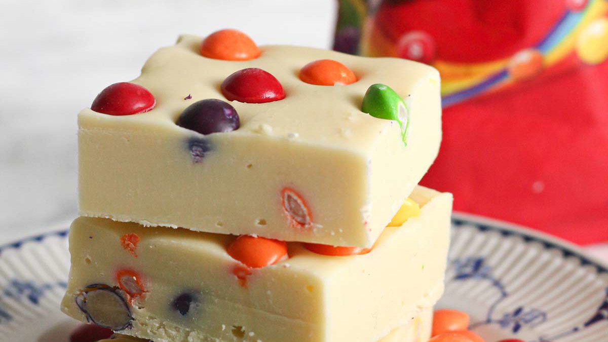 Rainbow Skittles White Chocolate Fudge Bars