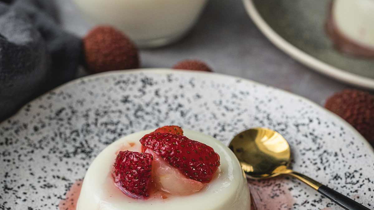 Silky Lychee Extract Panna Cotta – Tropical & Easy Dessert