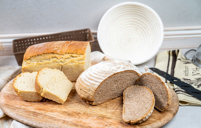 Image of Sauerteigbrot mit Sonnenblumenkernen