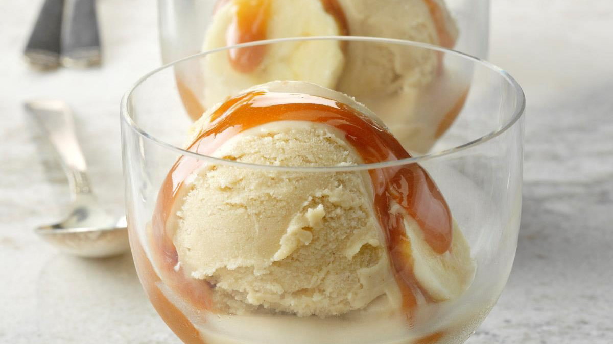 Tropical Rum-Extract Ice Cream — No-Churn Caribbean Dessert Bliss