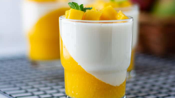 Silky Mango Panna Cotta — Tropical Mango Dessert