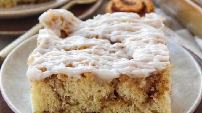 Heavenly Cinnabon Cinnamon Roll Cake