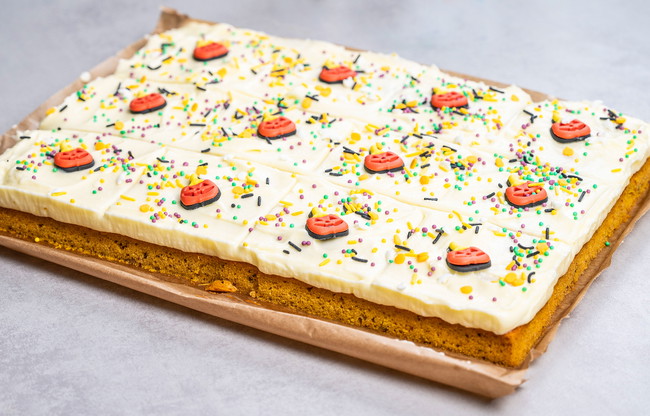 Image of Kürbiskuchen mit Frischkäsefrosting
