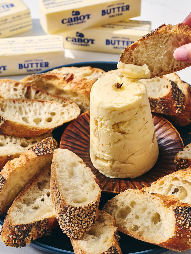 Image of Garlic Butter Candle Recipe