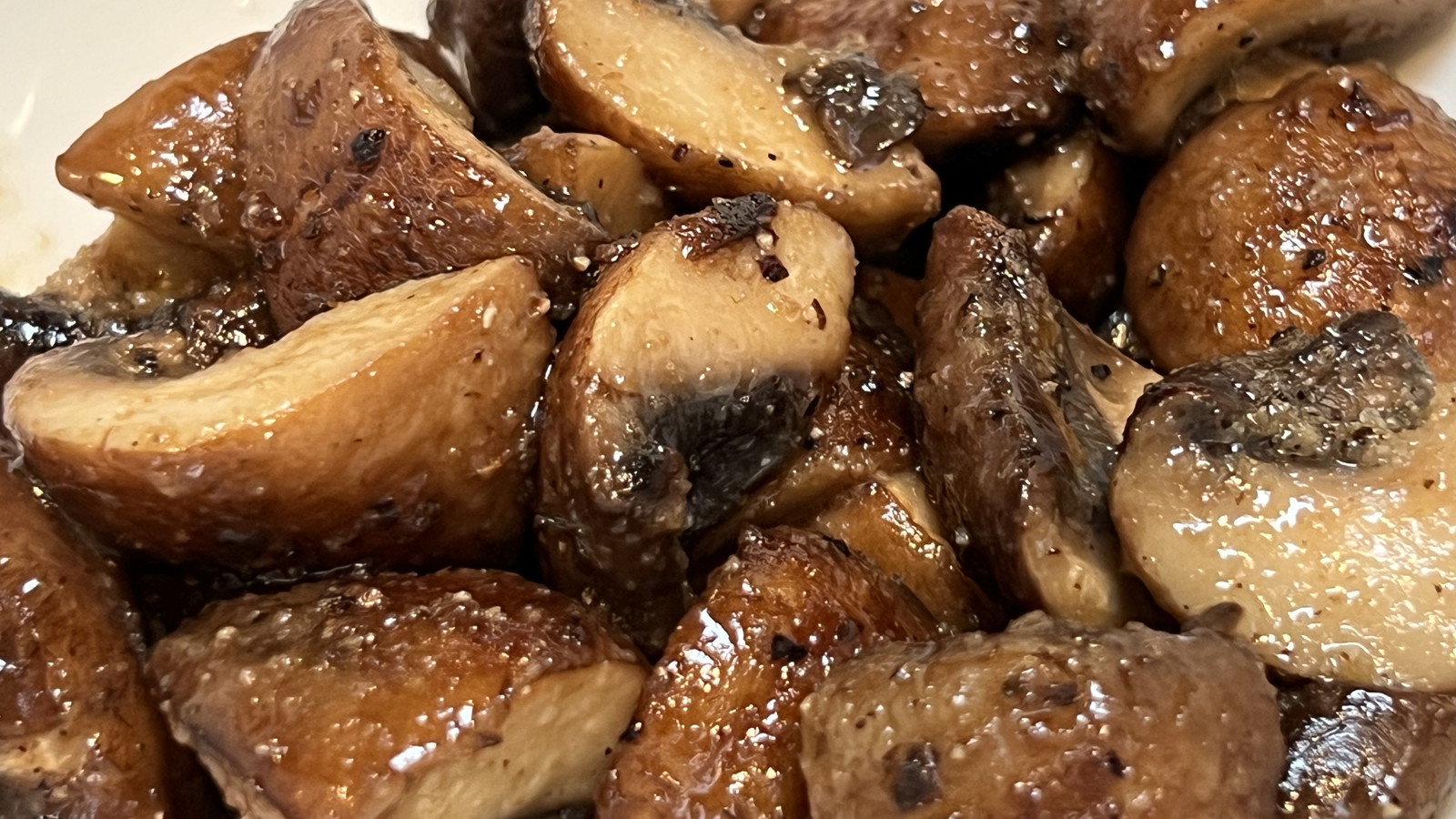 Image of Bomb Skillet Mushrooms