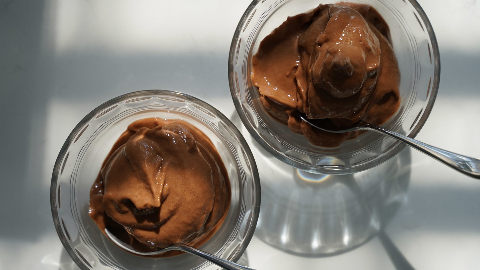 Cacao Papaya Mousse