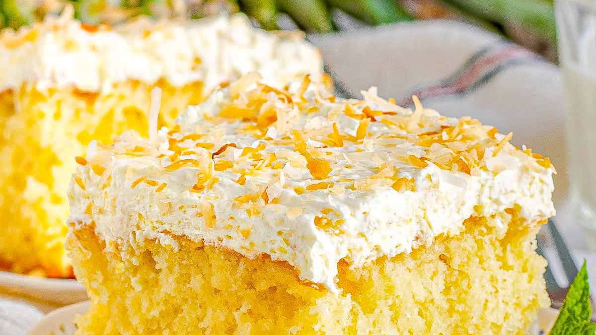 Tropical Pina Colada Cake with Extract Bliss