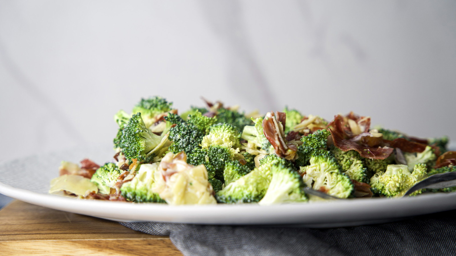 Broccoli and Crispy Prosciutto Salad