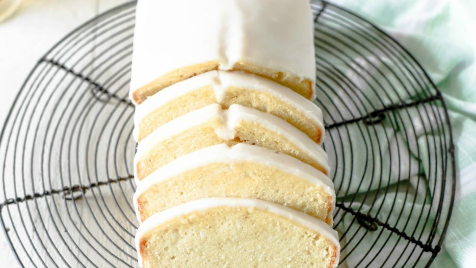 Classic Cream Soda Flavor Extract Pound Cake – Vintage Creamy Cake