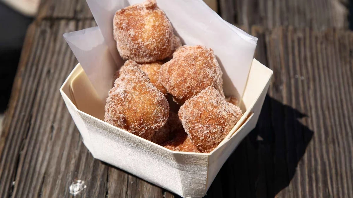 Beignets de mirabelles — recette régionale de Lorraine 🍑