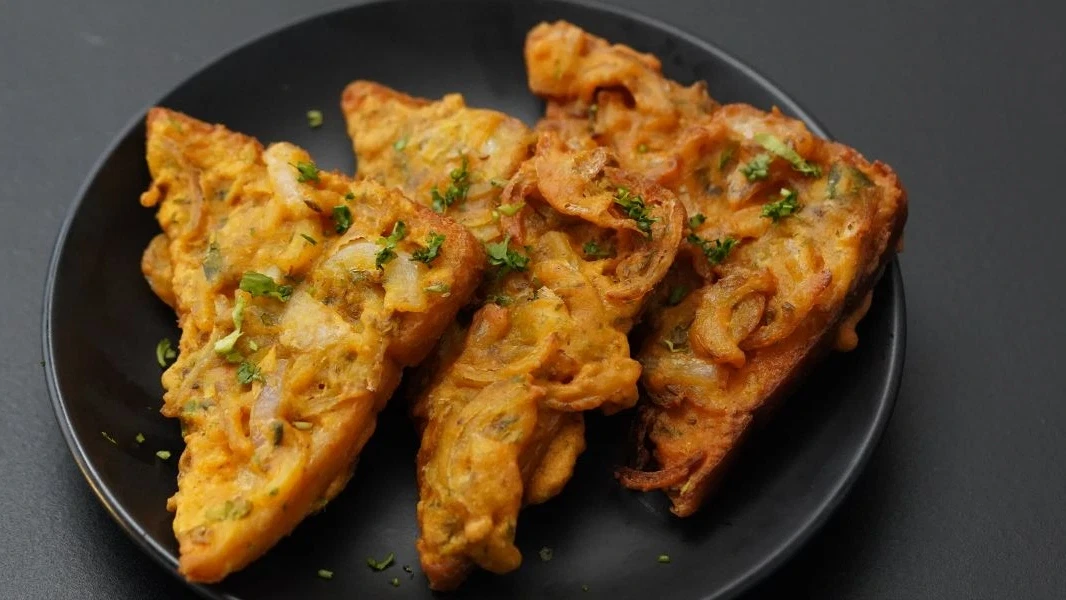 Image of Onion Bread Pakoda