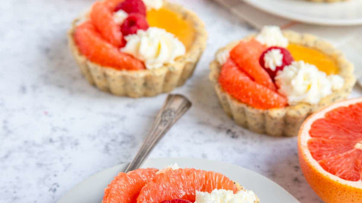 Pink Grapefruit Mousse Tartlets with Grapefruit Flavor Extract – Zesty & Silky Dessert