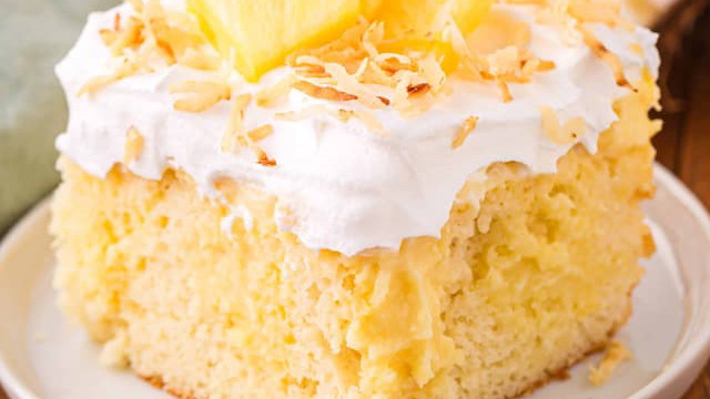 Hawaiian Punch Poke Cake (With Fruit Punch Flavor Extract)