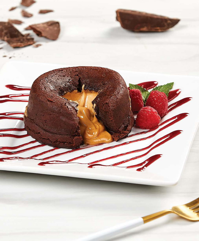 Chocolate Peanut Butter Molten Cake