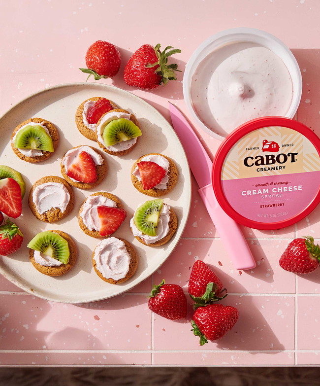 Image of Strawberry Cream Cheese Bites