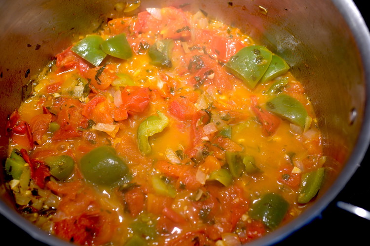 Image of When the tomatoes look like a chunky sauce move on to next step