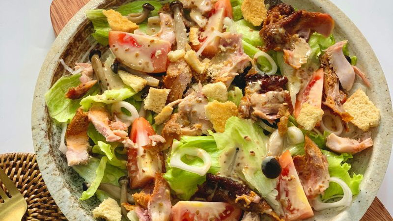 Image of Gegrilde Griekse Salade Met Dille Quinoa