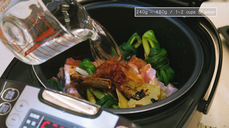 Image of Add 1–2 cups of water and stir well. The liquid...