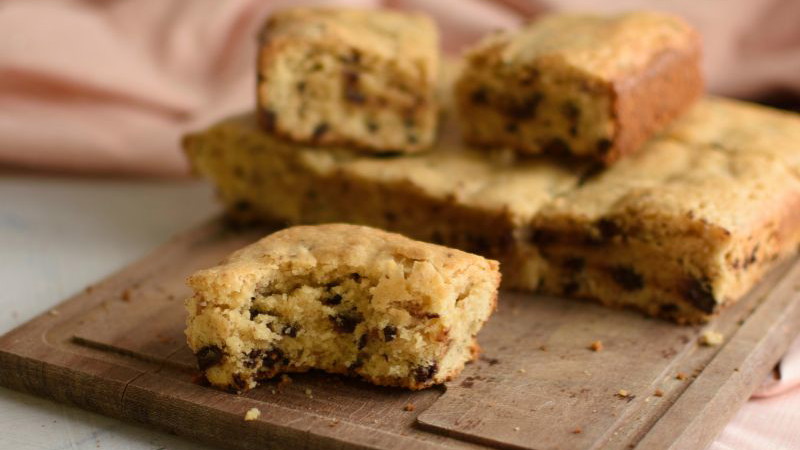 Image of Saffraan-gezouten abrikoos Blondies