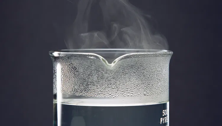 Image of Boil water, then allow it to cool to 60–75 °C...